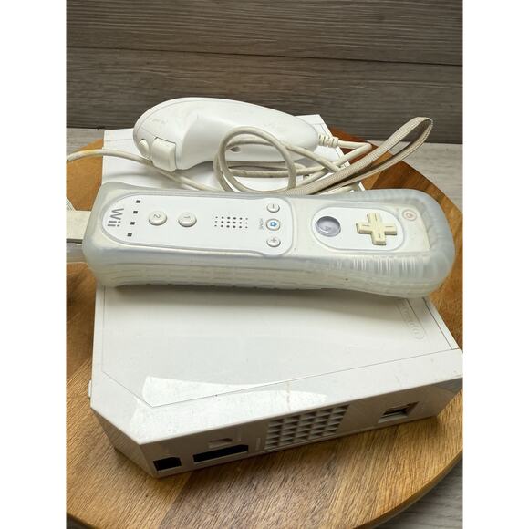 Nintendo Wii Console Wii Bundle (TESTED) Read Description - Picture 3 of 5